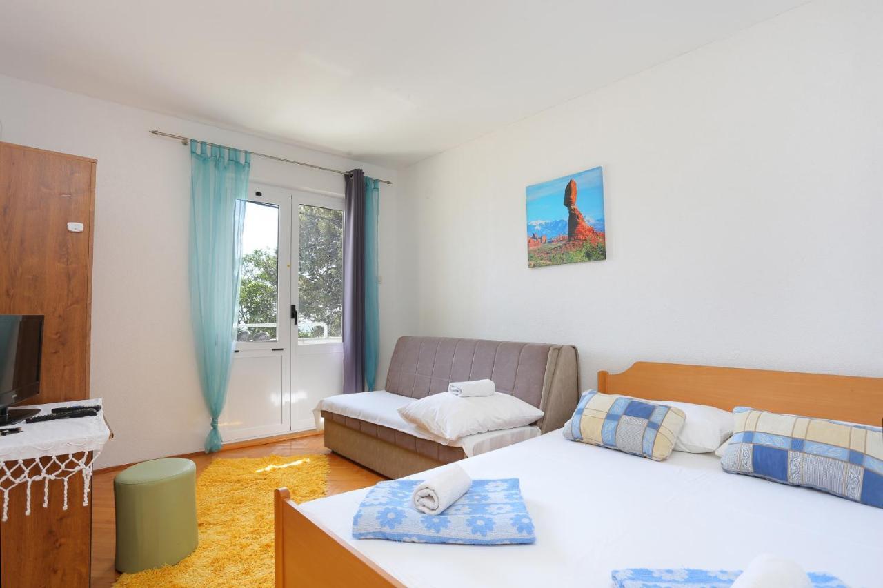 Apartments By The Sea Zivogosce - Porat, Makarska - 18218 إيغراني المظهر الخارجي الصورة