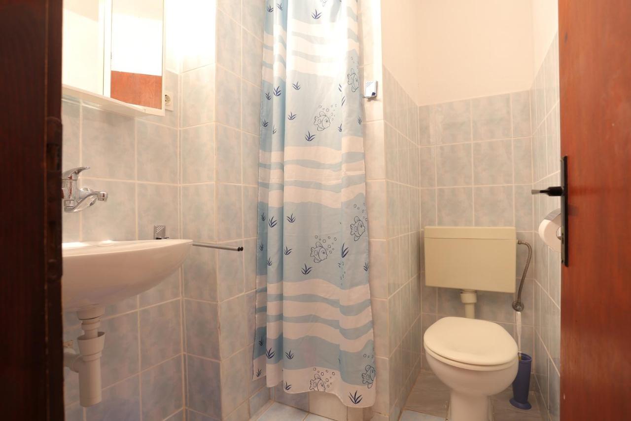 Apartments By The Sea Zivogosce - Porat, Makarska - 18218 إيغراني المظهر الخارجي الصورة