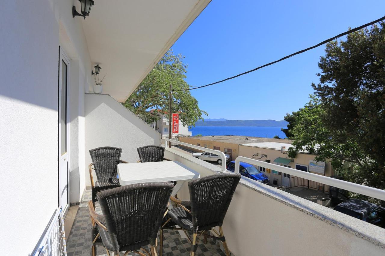 Apartments By The Sea Zivogosce - Porat, Makarska - 18218 إيغراني المظهر الخارجي الصورة