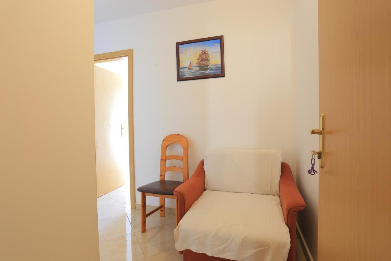 Apartments By The Sea Zivogosce - Porat, Makarska - 18218 إيغراني المظهر الخارجي الصورة